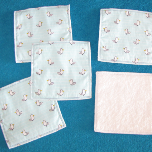 Lot de 5 maxi lingettes lavables ou debarbouillettes 15 x 15 cm coton / éponge motif piou-piou bleu
