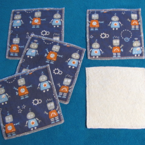 Lot de 5 maxi lingettes lavables ou debarbouillettes 15 x 15 cm coton / éponge motif robots