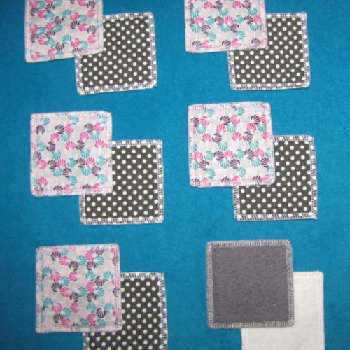 12 carrés démaquillants lavables 8 x 8 cm coton et éponge