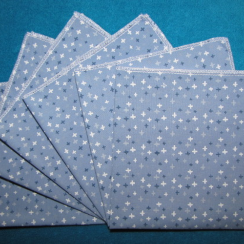 Lot de 6 mouchoirs en tissu coton lavables surjetés motif bleu petites croix