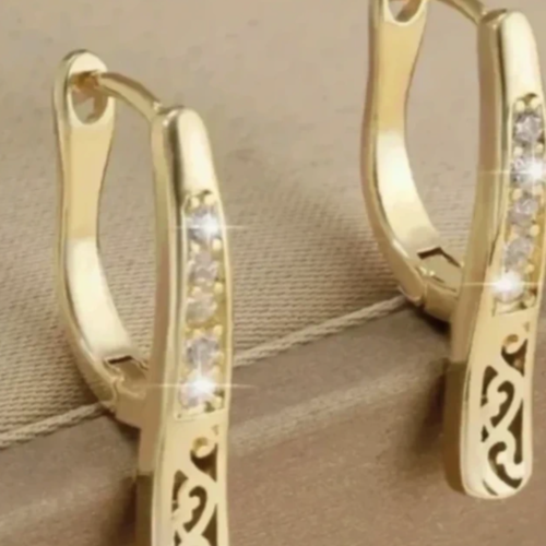 Créoles élégantes plaqué or 14 carats et zircons