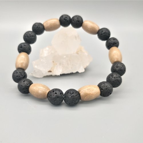 Bracelet pierres de lave (perles 8 mm) et perles en bois en forme de tonneau. homme ou femme.