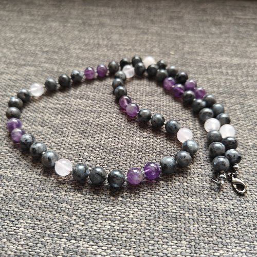 Collier pierres labradorite, améthyste et quartz rose naturelles, perles nouées 8 mm, homme femme. longueur au choix.
