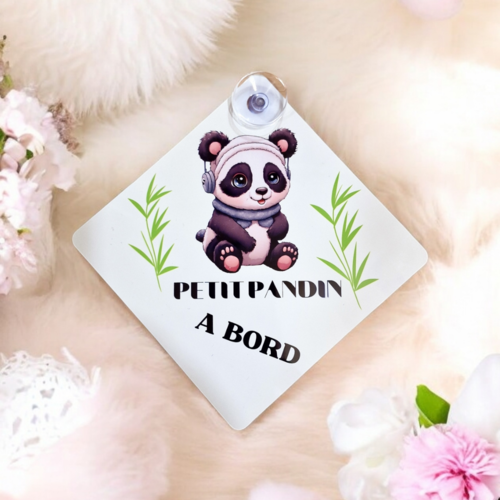 Plaque de voiture « petit panda à bord » – sécurité et tendance