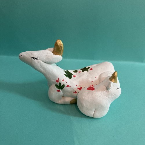 Petite licorne fleurie