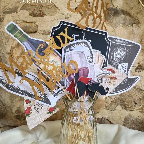 Lot de 15 accessoires photobooth collection alice aux pays des merveilles - baptême / communion / mariage