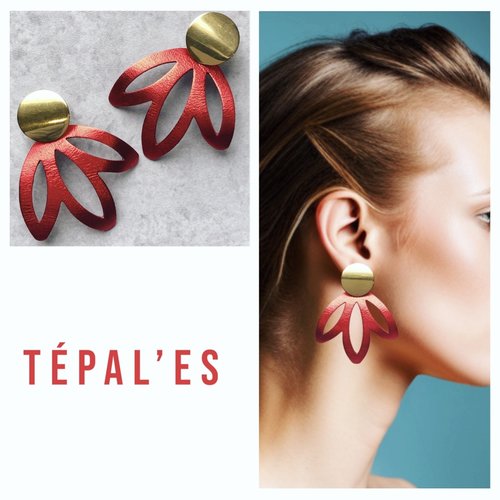 Boucles d'oreilles en cuir tépal'es rouge métallisé