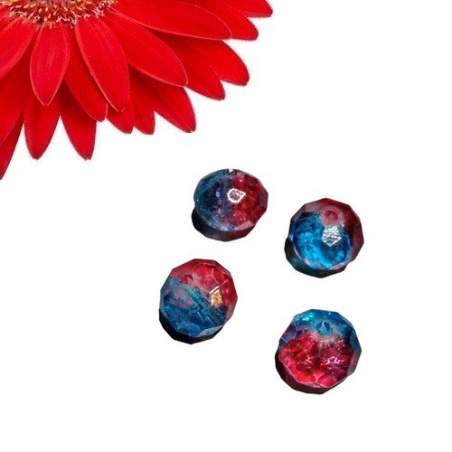 70 perles en verre rondes à facettes couleur bleu et rouge - déstockage
