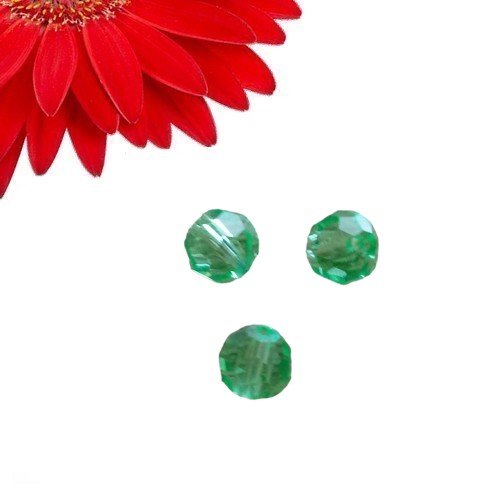 20 perles rondes à facettes couleur vert clair translucide - déstockage