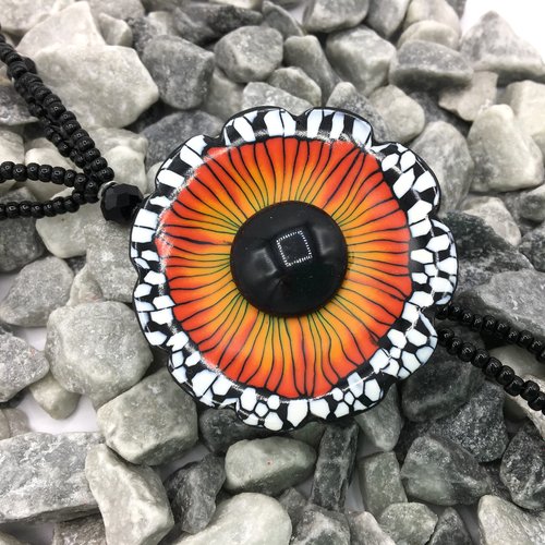 Sautoir floral pétales de couleurs en pâte polymère, fabriqué en france, 2 couleurs au choix