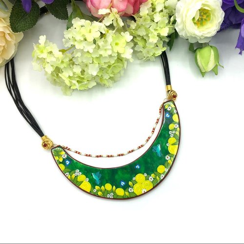 Collier torque heirloom roses fait main en pâte polymère avec le motif roses anciennes, fabriqué en france, 5 couleurs au choix