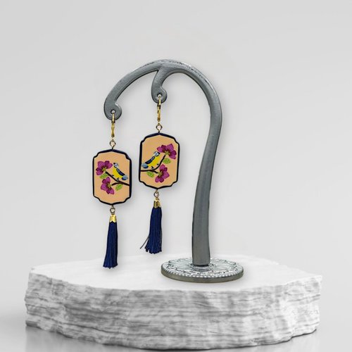 Boucles d'oreilles dormeuse fleurs magnolia en forme rectangle, fabriquées en france