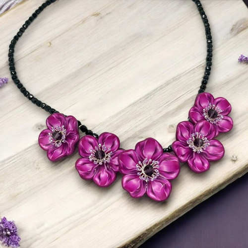 Collier floral pétales de couleur, fabriquées en france, 6 couleurs au choix