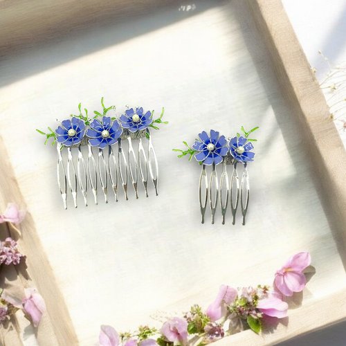 Peigne à cheveux fleur cosmos fait main en résine, fabriquée en france, couleur bleu, 2 tailles au choix