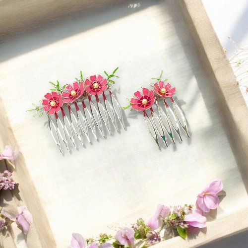 Peigne à cheveux fleur cosmos fait main en résine, fabriquée en france, couleur rose, 2 tailles au choix