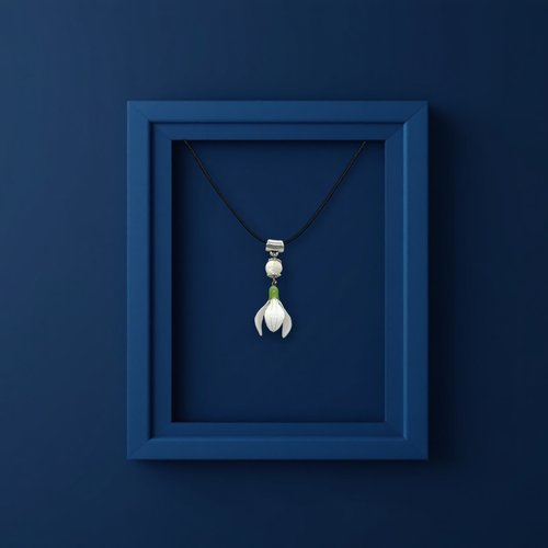 Collier pendentif fleur perce-neige fait main en résine, fabriqué en france, 2 modèles au choix