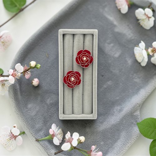 Boucles d'oreilles clou à grande fleur rose faites main en résine, fabriquées en france, 4 couleurs au choix