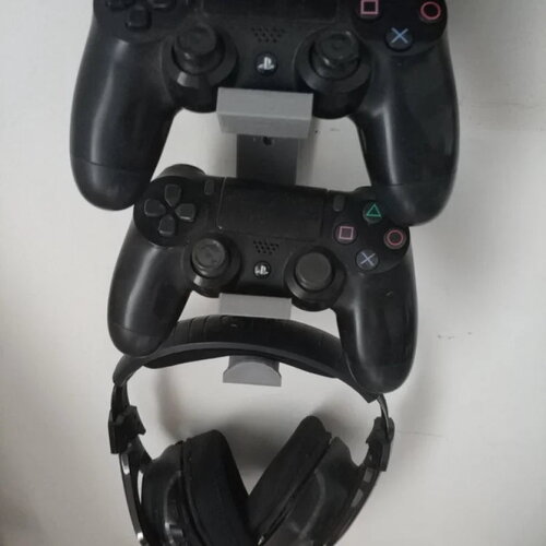 Support pour la manette et le casque