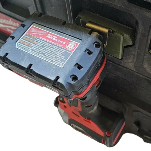 Porte visseuse milwaukee packout