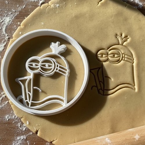 Emporte-piece minion rigolo 8 cm - moule patisserie artisanale