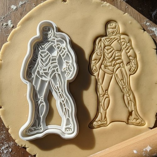 Emporte-piece iron man pour biscuits et patisserie - 8 cm