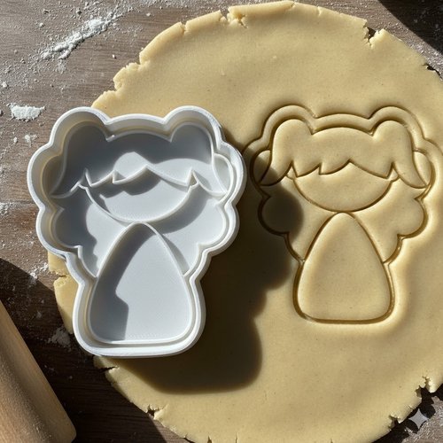 Emporte-piece artisanal personnage enfant 8 cm pour biscuits