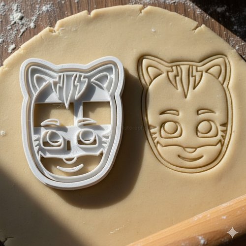 Emporte-piece catboy pj masks - moule a biscuit 8 cm