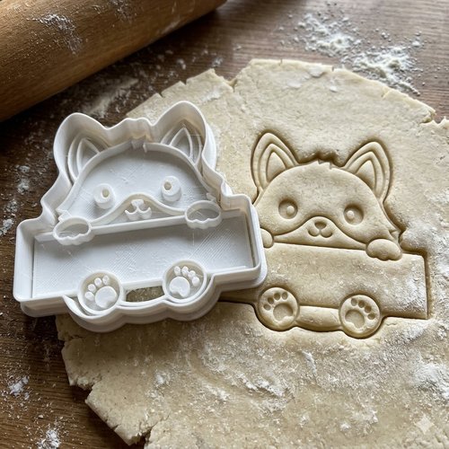 Emporte-piece chiot avec pancarte 8 cm pour biscuits et patisserie