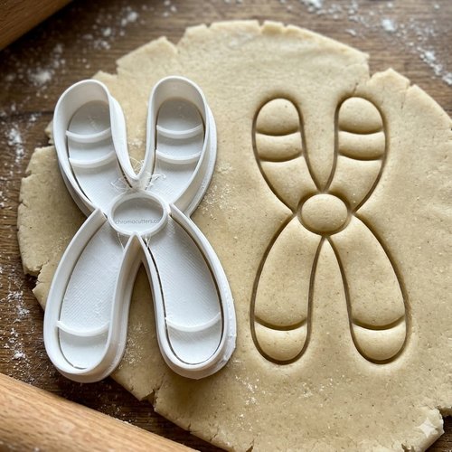 Emporte-piece chromosome x pour biscuits et patisserie - 8 cm