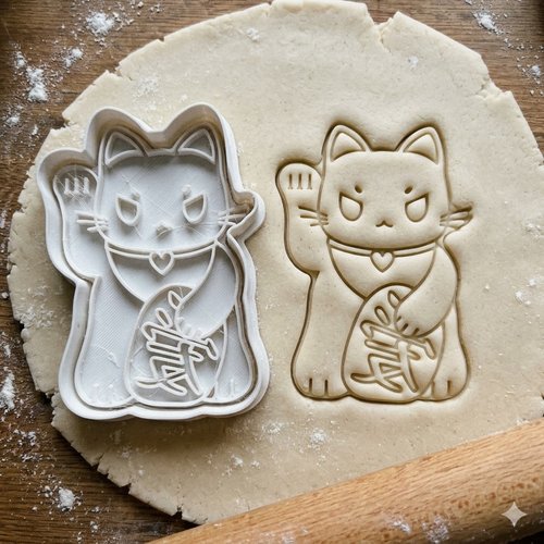 Emporte-pièce chat maneki-neko 8 cm - moule à biscuit japonais