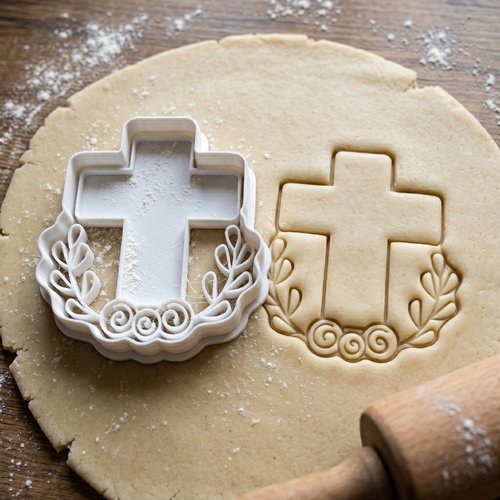 Emporte-piece croix motif floral 8 cm moule biscuit