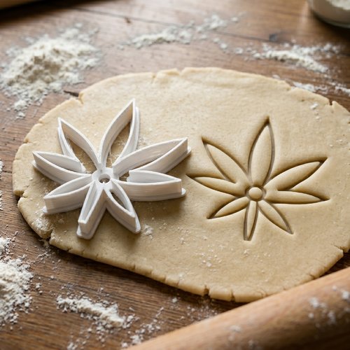 Emporte-pièce artisanal 8 cm pour biscuits