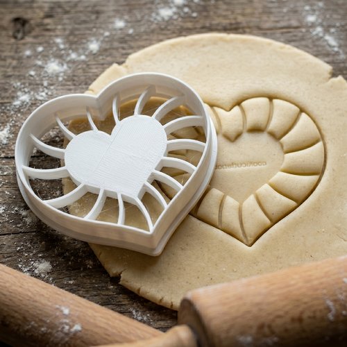Emporte-pièce coeur artisanal 8 cm pour pâtisserie et biscuits