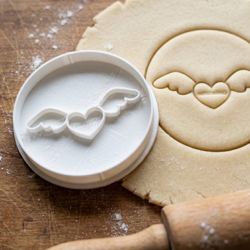 Emporte-pièce coeur ailé 8 cm - moule biscuit artisanal