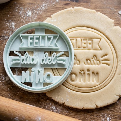 Emporte-pièce artisanal 8 cm pour biscuits et pâtisserie