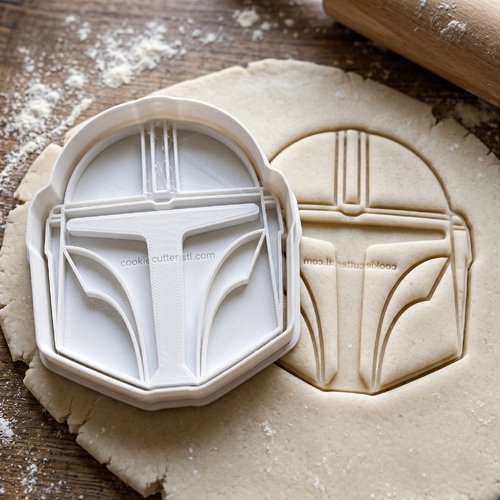 Emporte-pièce casque mandalorien 8cm - biscuit et pâte à sucre