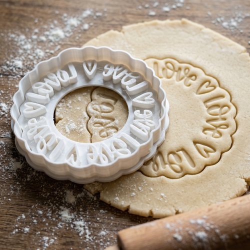 Emporte-piece love et coeur 8cm - moule biscuit