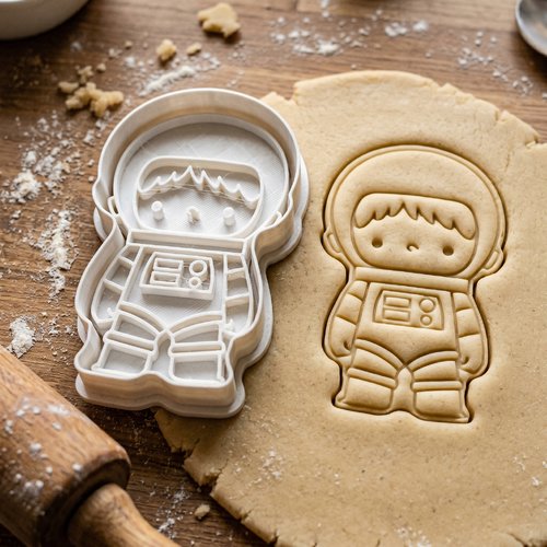 Emporte-pièce astronaute 8 cm moule biscuit espace