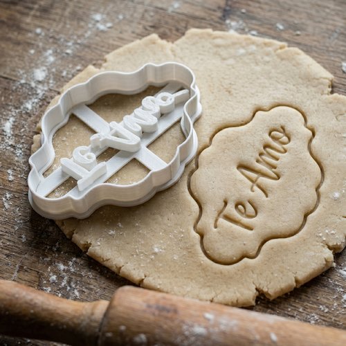 Emporte-pièce te amo, moule biscuit message amour 8 cm