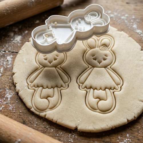 Emporte-piece lapin fille 8 cm - moule patisserie