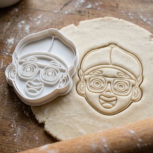 Emporte-pièce visage garçon lunettes 8cm | moule biscuit artisanal