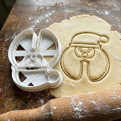 Emporte-pièce père noël 8 cm artisanal moule à biscuits