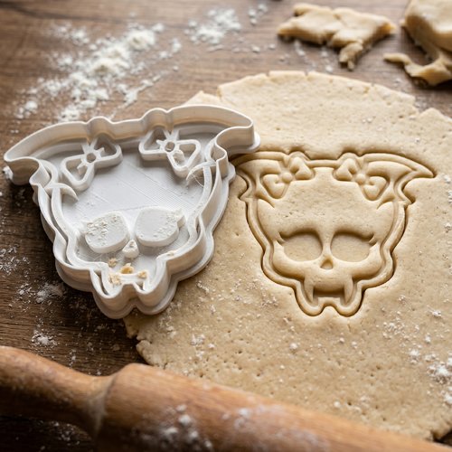 Emporte-piece tete de mort gothique 8 cm - moule a biscuits