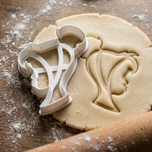 Emporte-pièce silhouette femme 8cm - moule biscuit artisanal