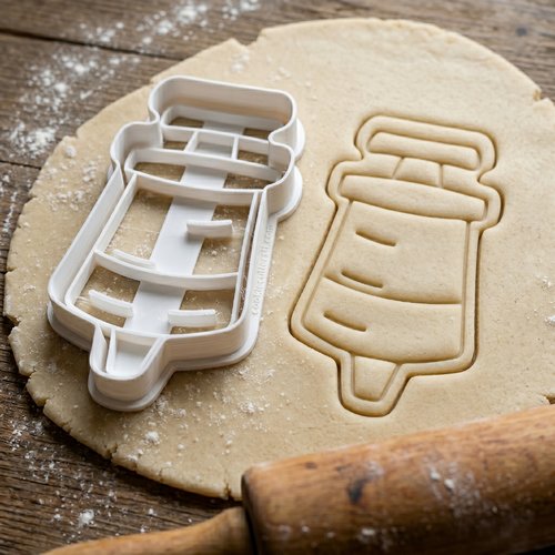 Emporte-piece seringue 8 cm - moule biscuit medical