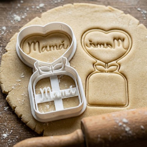 Emporte-pièce mamá et cœur - moule à biscuits pâte sablée - 8 cm