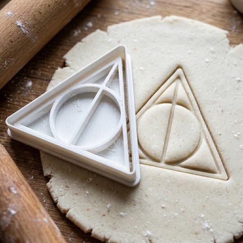 Emporte-pièce reliques de la mort - moule biscuit harry potter 8cm