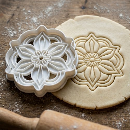 Emporte-pièce mandala 8 cm - moule à biscuits artisanal noir