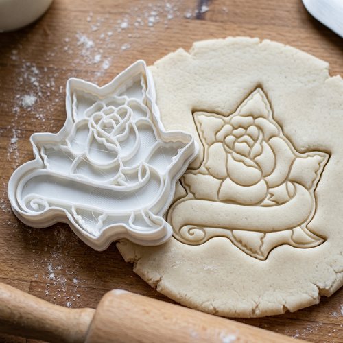 Emporte-pièce rose et bannière 8 cm - moule biscuit artisanal