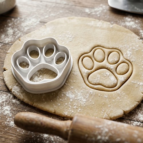 Emporte-pièce patte de chien chat 8 cm noir